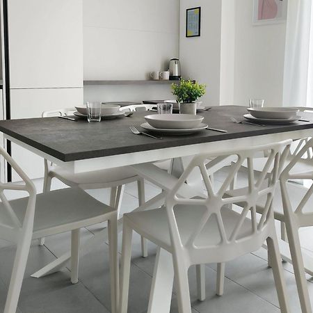 Appartamento Joivy Charming Flats In The Heart Of Porta Nuova Milano Esterno foto